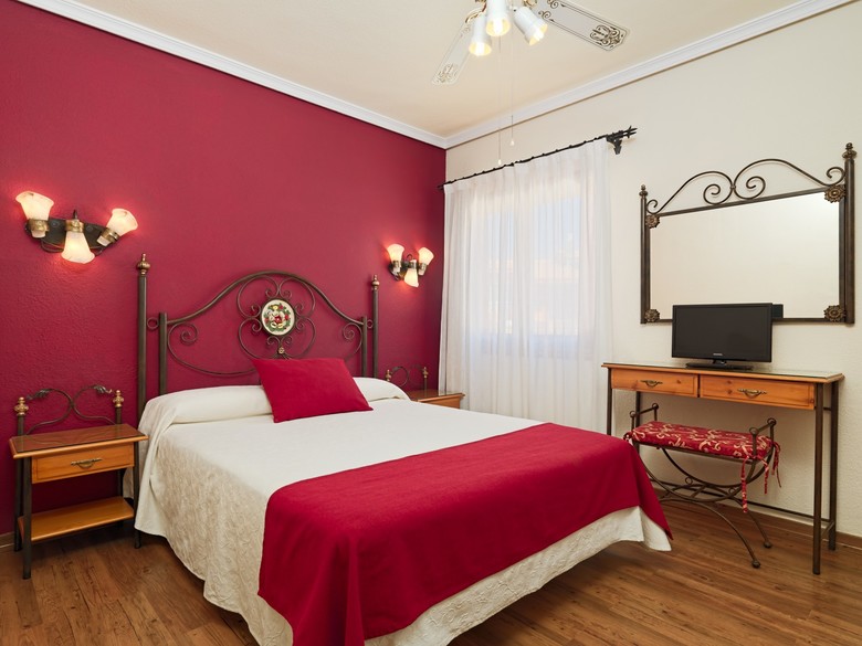 Aparthotel Regency Torviscas, Apartaments & Suites