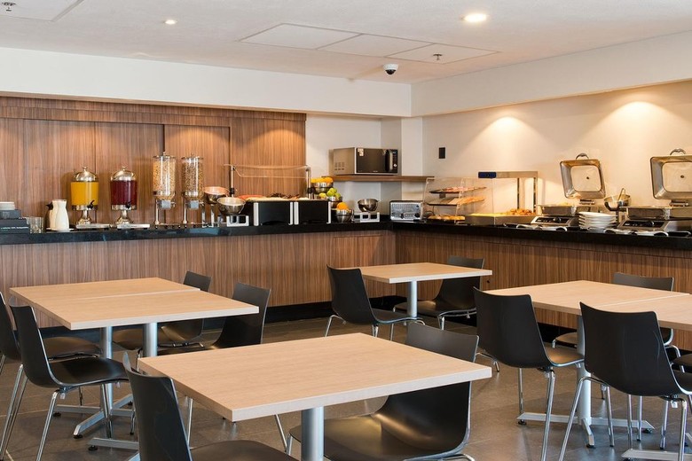 Hotel City Express Enea