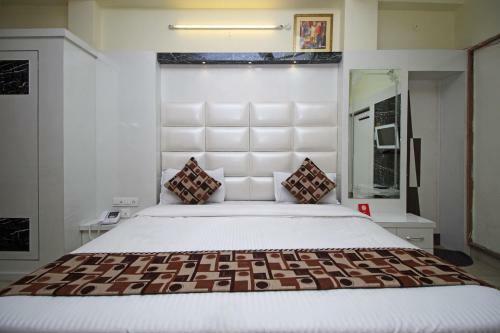 Hotel Ganpati Plaza