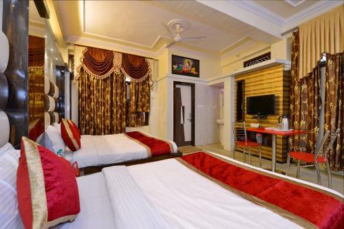 Hotel Ganpati Plaza