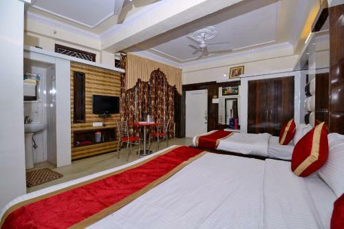 Hotel Ganpati Plaza