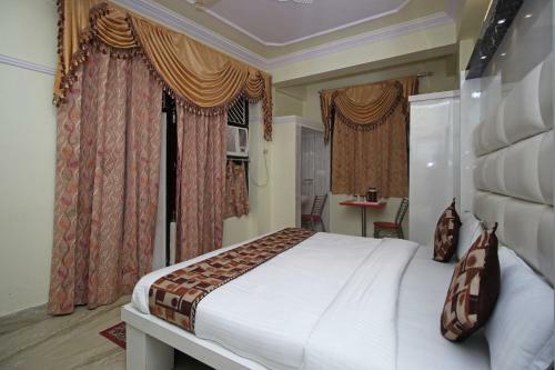 Hotel Ganpati Plaza