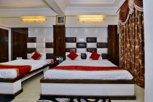 Hotel Ganpati Plaza