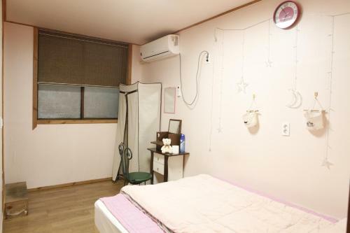 Hostal Baozen Guesthouse