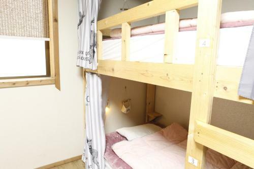 Hostal Baozen Guesthouse