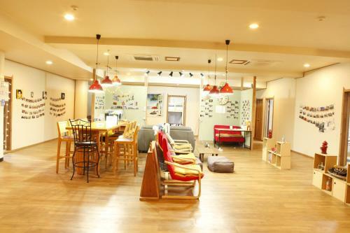 Hostal Baozen Guesthouse