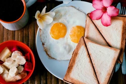 Bed & Breakfast 2 Angels Homestay