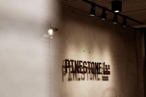Posada Pinestone Inn