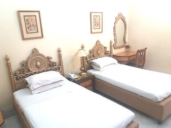 Hotel Bajaj Indian Home Stay