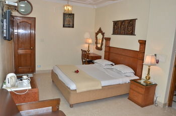 Hotel Bajaj Indian Home Stay