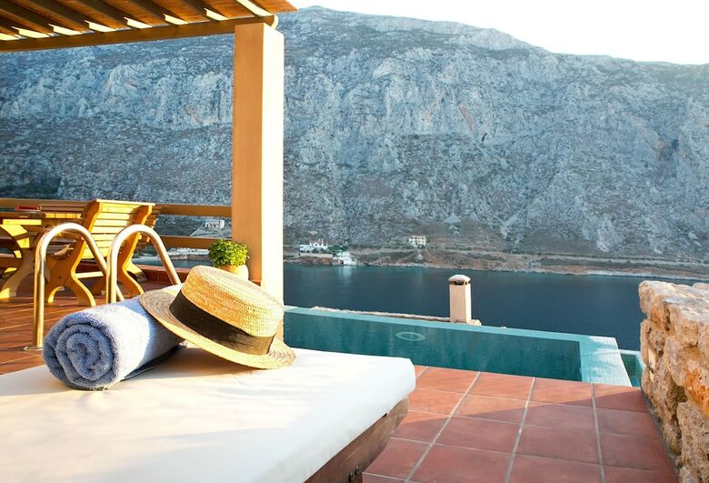 Villa Petra Boutique Homes