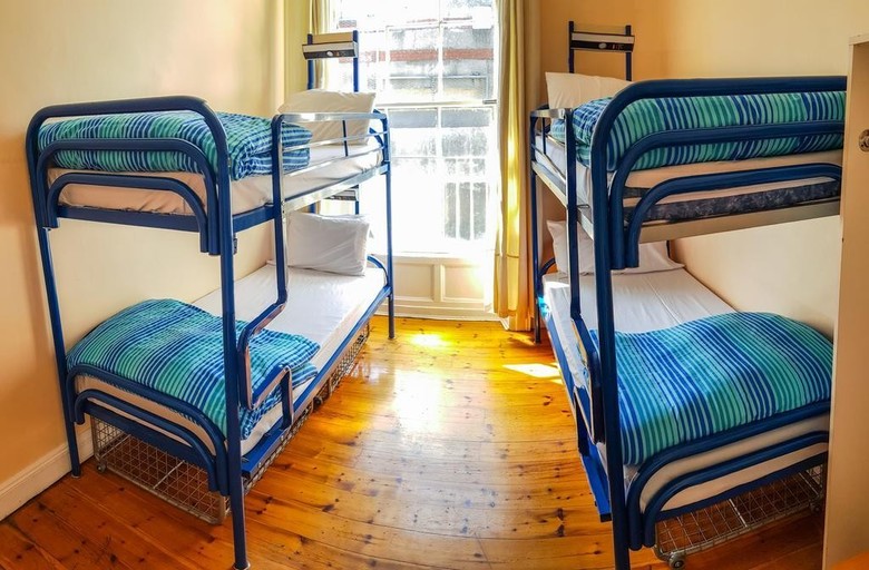 Hostal The Four Courts Hostel