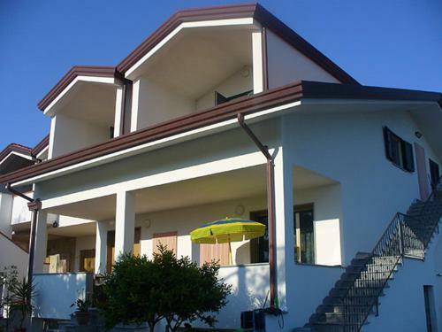Apartamento Appartamento Tra Mare E Lago
