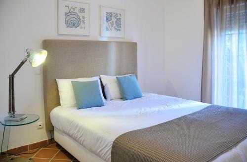 Praia Del Rey Bythe Pools