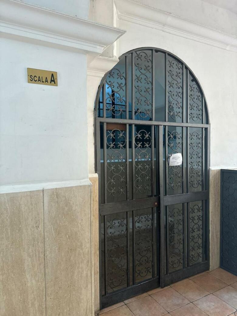 Bed & Breakfast B&t Rooms Trani