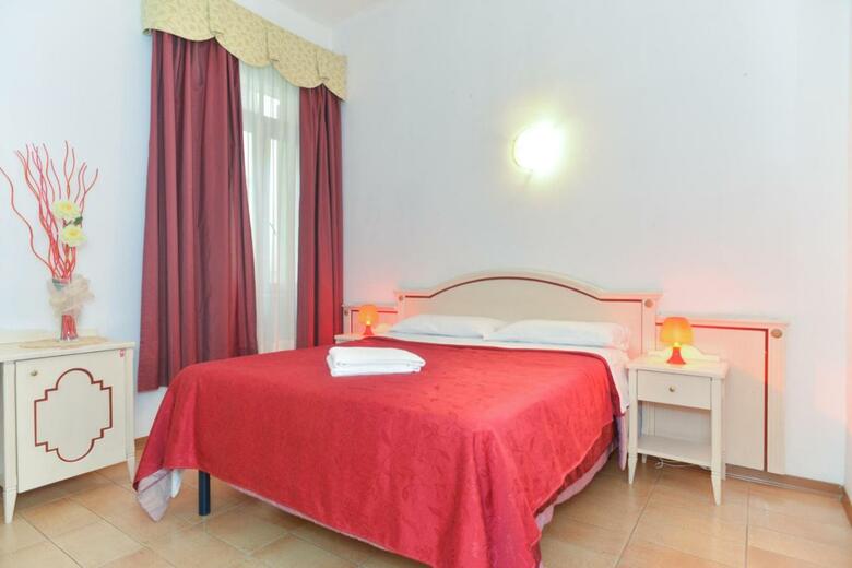 Bed & Breakfast B&t Rooms Trani