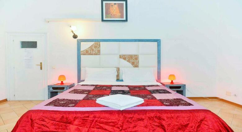 Bed & Breakfast B&t Rooms Trani