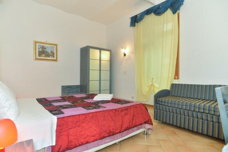 Bed & Breakfast B&t Rooms Trani