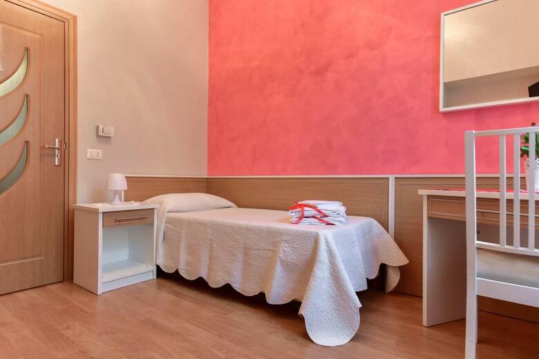 Bed & Breakfast B&t Rooms Trani