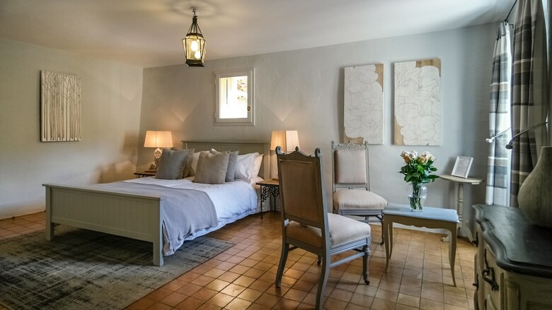 Hostal La Ferme Des Belugues