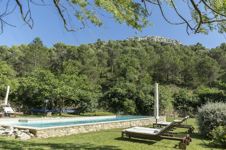 Hostal La Ferme Des Belugues