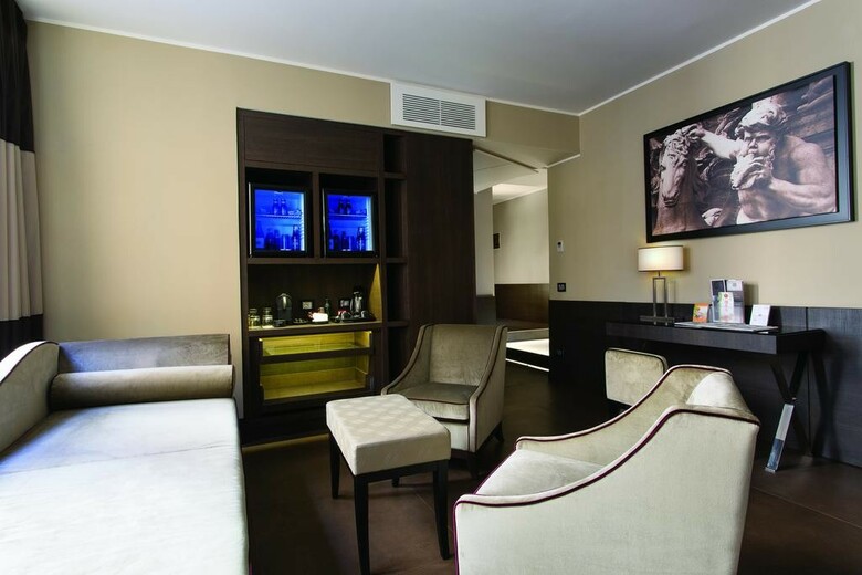 Rome Life Hotel