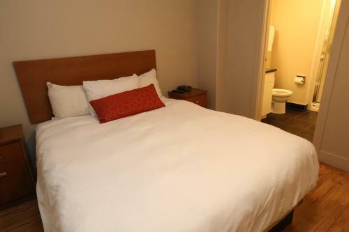 Hotel Platinum Residences