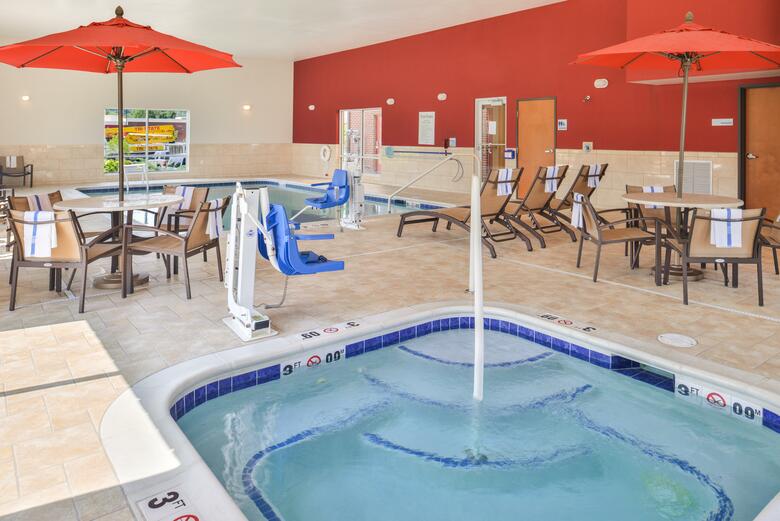 Hotel Holiday Inn Express & Suites Ironton