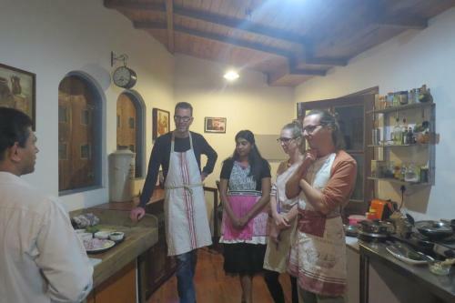 Mistletoe Homestay & Cafe