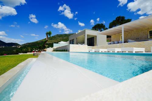 Villa Kira