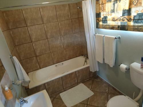 Hostal Razel Lodge