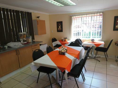 Hostal Razel Lodge