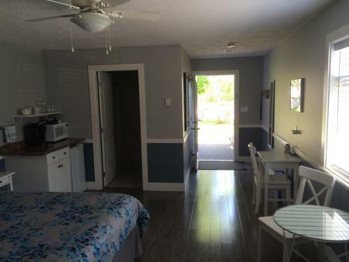 Bed & Breakfast Guest Suites On Benvenuto