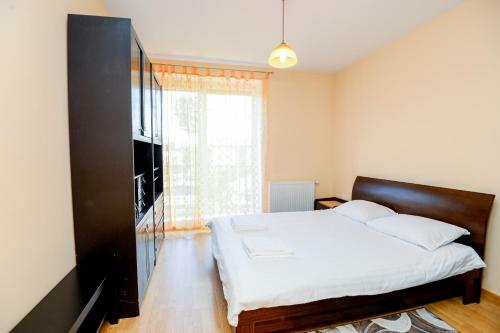 Apartments Sermies?io 3