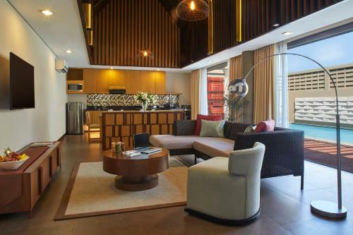 Hotel Aston Sentul Lake Resort & Conference Center
