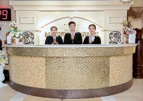 Leaph Sokhak Hotel