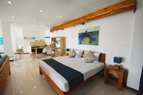 Sunset Hill Hotel