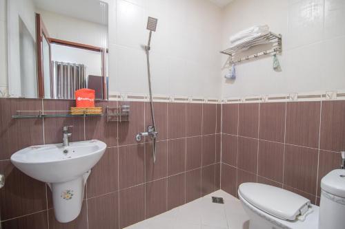 Hotel Reddoorz Premium Near Bai Sau