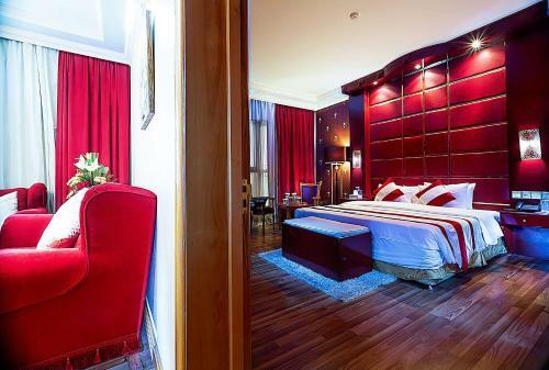 Palace Hotel