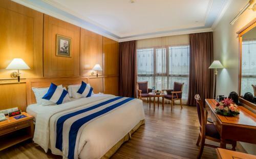 Palace Hotel