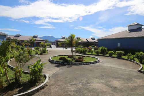 Funworld Plaza Hotel