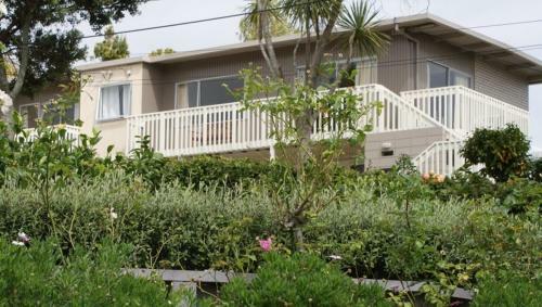 Sea Vista Apartments