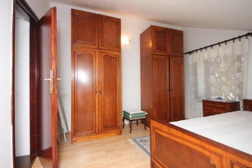 Hostal Double Room Cunski 2498a