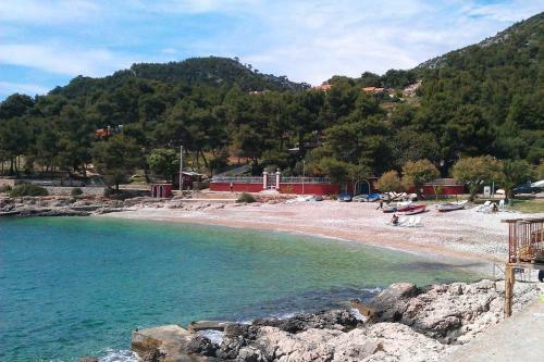 Holiday Home Milna 114