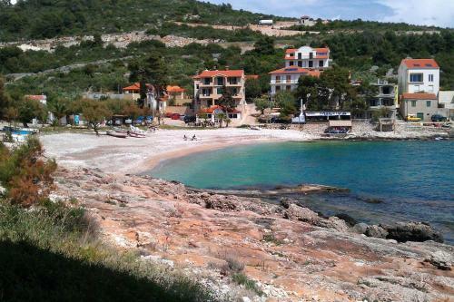 Holiday Home Milna 114