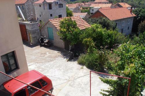 Apartment Vrisnik 4051a