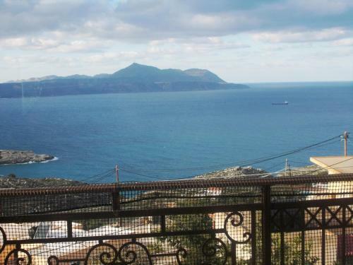 Dreamy View Villa Charoupia