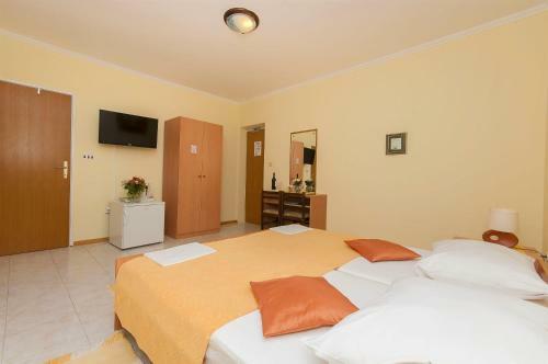 Hostal Rooms Ivan