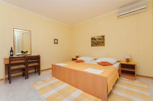 Hostal Rooms Ivan