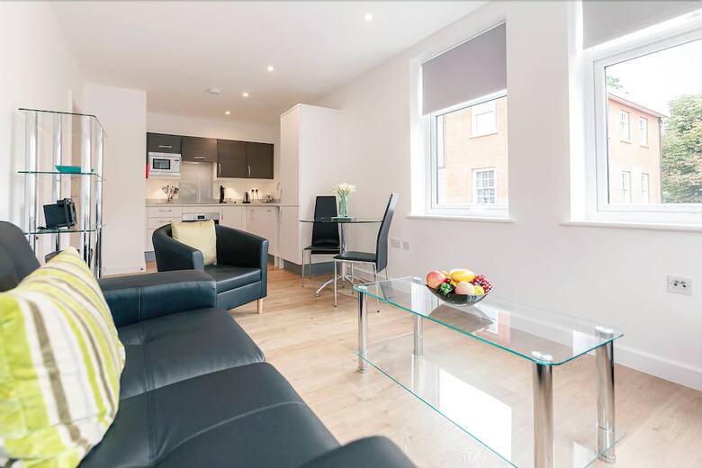 Roomspace Apartments - Swan House